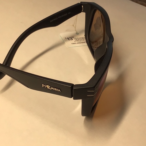 NWT green polarized lens black frame mens sunglasses 62045 - Picture 2 of 2